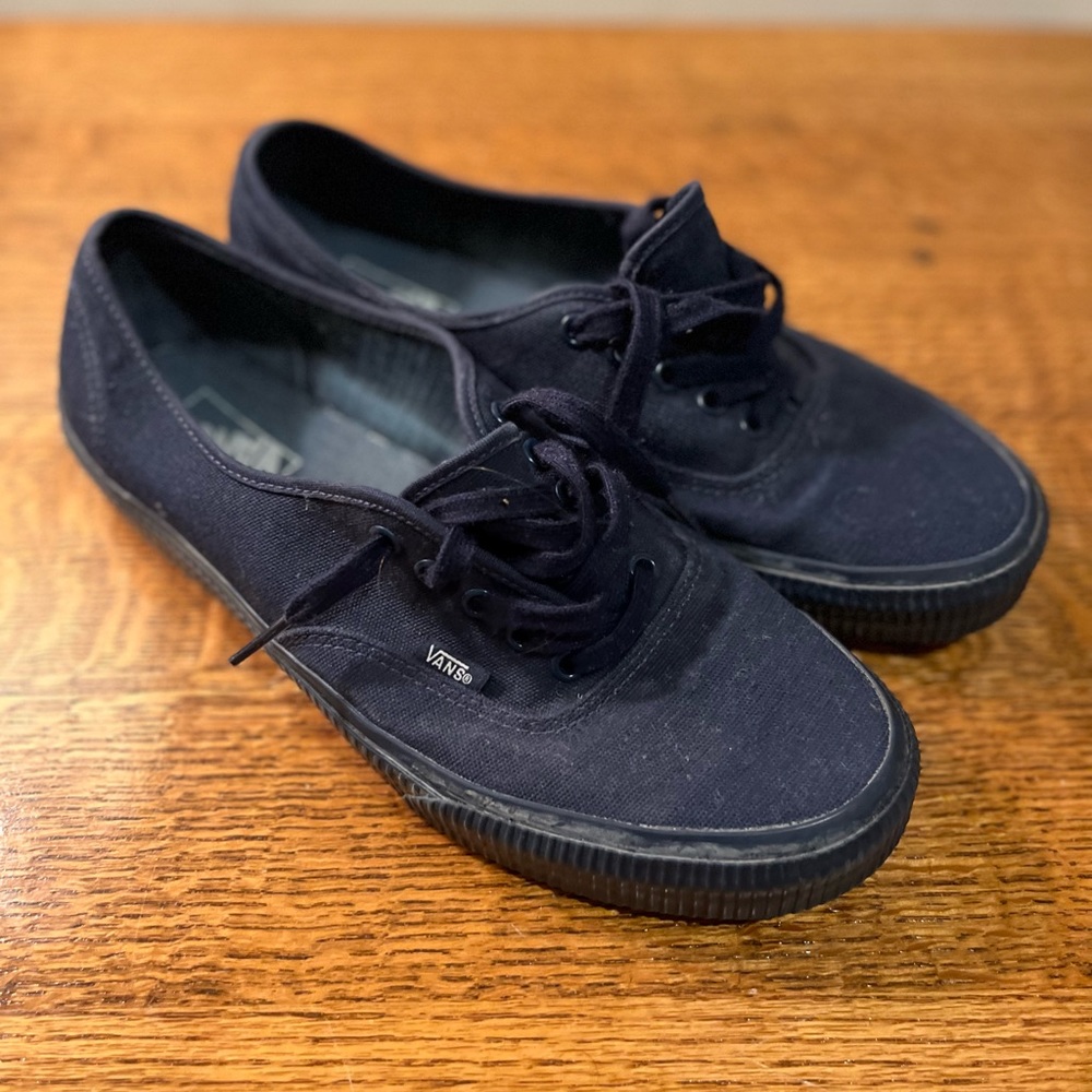 Vans lace up
